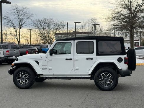 Certified 2024 Jeep Wrangler Sahara image 10