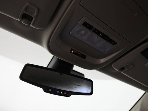 Certified 2022 Chevrolet Colorado Z71 w/ Safety Package image 18