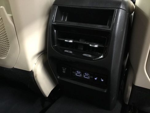 Used 2023 Jeep Grand Cherokee Limited w/ Trailer Tow Prep Group (B) image 22