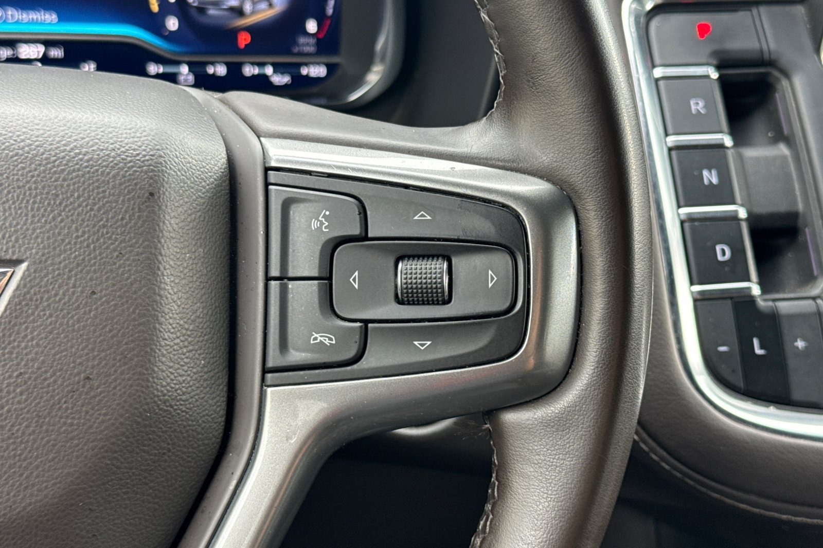 Used 2024 Chevrolet Tahoe LT AWD/4WD image 38