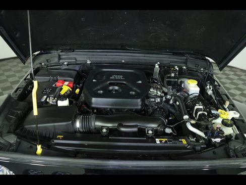 Used 2022 Jeep Wrangler Sport S image 15