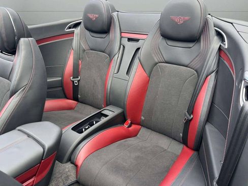 Used 2024 Bentley Continental GT image 14
