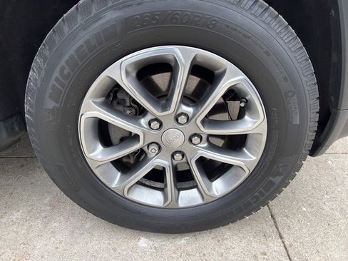 Certified 2016 Jeep Grand Cherokee Limited w/ Trailer Tow Group IV image 8