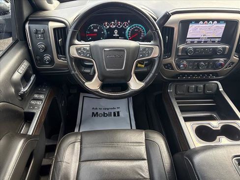 Used 2017 GMC Sierra 2500 Denali w/ Duramax Plus Package image 6