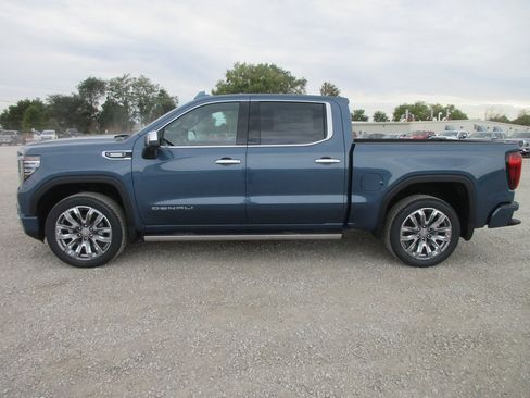 New 2026 GMC Sierra 1500 Denali image 10