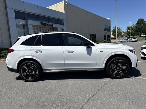 New 2025 Mercedes-Benz GLC 350e 4MATIC image 2