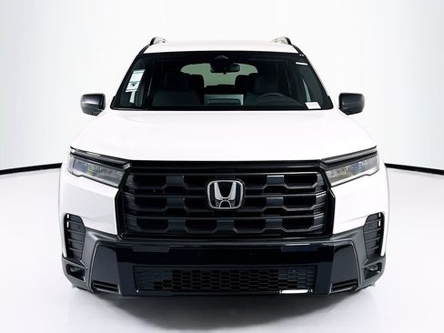 New 2026 Honda Pilot Sport image 2