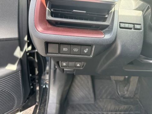 Used 2024 Toyota Prius Prime image 4