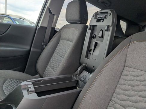 Used 2021 Chevrolet Equinox LT image 21