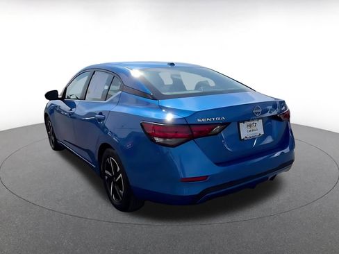 Used 2025 Nissan Sentra SV image 11