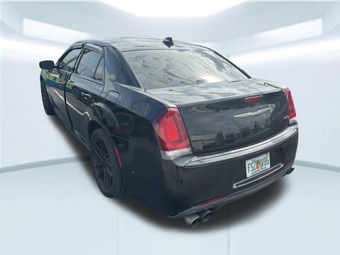 Used 2017 Chrysler 300 S RWD image 5