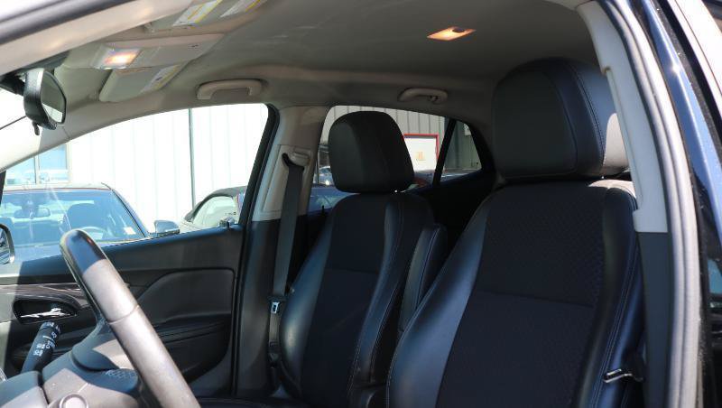 Used 2021 Buick Encore Preferred AWD/4WD image 9