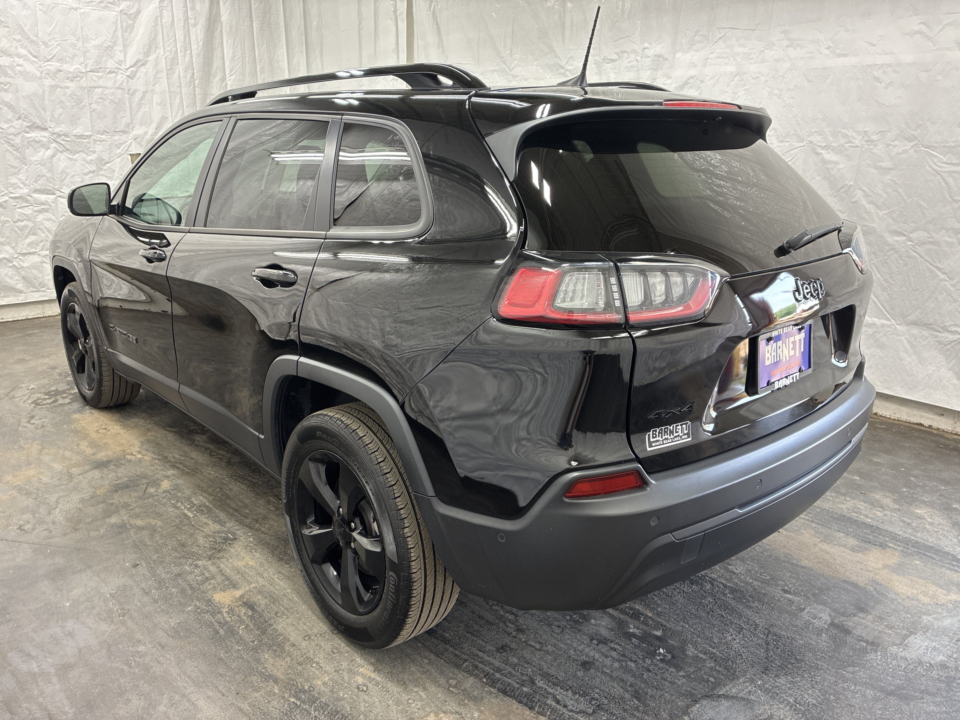 Certified 2023 Jeep Cherokee Altitude Lux AWD/4WD image 6