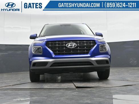 New 2025 Hyundai Venue SE FWD image 35