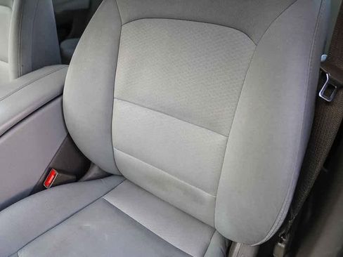 Used 2021 Chevrolet Malibu LT image 21