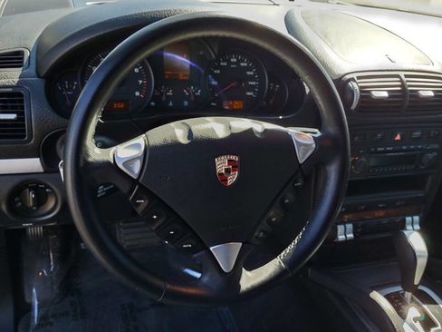 Used 2008 Porsche Cayenne image 15