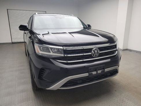 Used 2020 Volkswagen Atlas Cross Sport SE w/ Panoramic Sunroof Package image 14