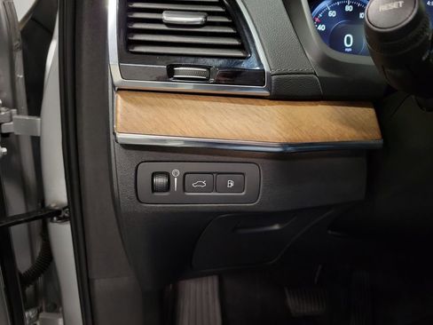 Used 2018 Volvo XC90 T8 Inscription w/ Luxury Package image 23