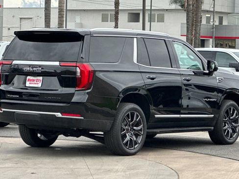 Certified 2025 GMC Yukon Elevation w/ Elevation Premium Package image 4