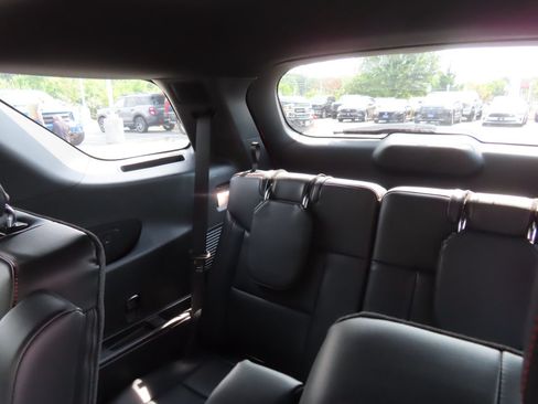 Used 2025 Ford Explorer ST-Line w/ Premium Package AWD/4WD image 34