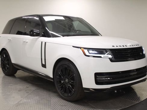 Certified 2025 Land Rover Range Rover SE AWD/4WD image 9