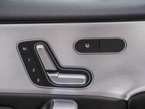 Used 2019 Mercedes-Benz A 220 4MATIC image 36