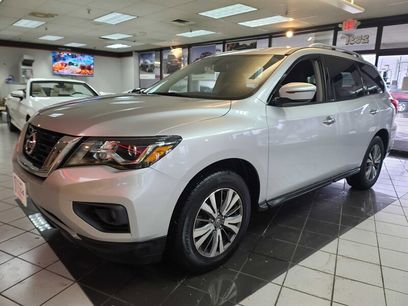 Used 2017 Nissan Pathfinder SV