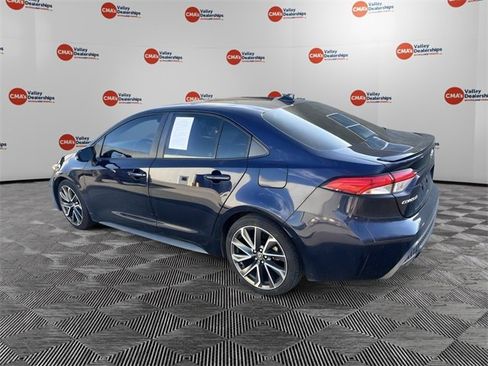 Used 2022 Toyota Corolla SE w/ SE Premium Package image 5