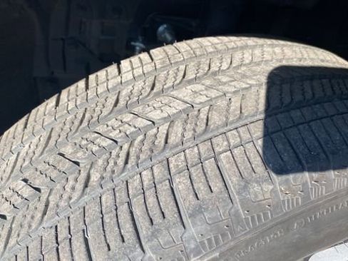 Used 2023 Nissan Rogue S image 28