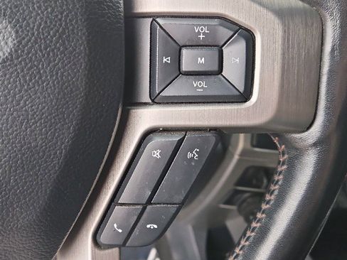 Used 2022 Ford F250 Platinum image 12