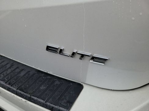 Used 2025 Honda Odyssey Elite image 13
