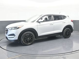 Used 2017 Hyundai Tucson SE video 2