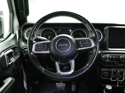 Used 2022 Jeep Wrangler Unlimited Sahara w/ Cold Weather Group image 22