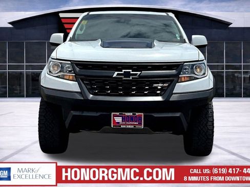 Used 2019 Chevrolet Colorado ZR2 w/ ZR2 Dusk Special Edition AWD/4WD image 2