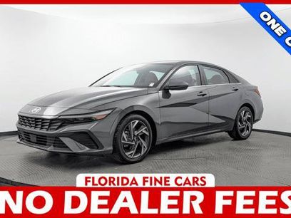 Used 2025 Hyundai Elantra Limited