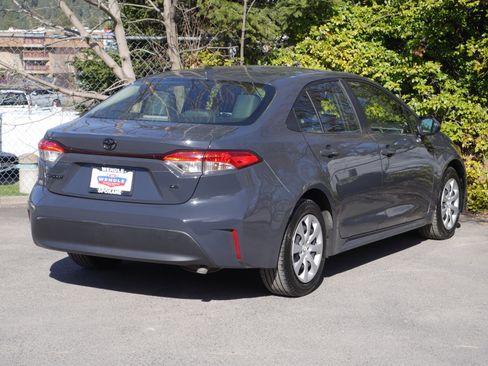 Used 2023 Toyota Corolla LE image 21
