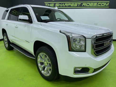 Used 2017 GMC Yukon SLE w/ SLE Value Package image 2