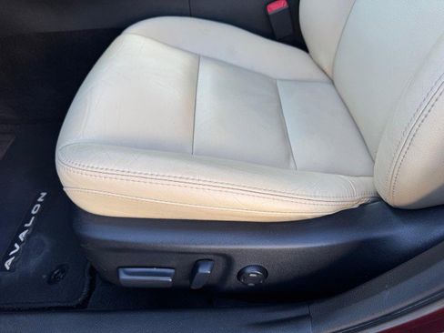 Used 2013 Toyota Avalon XLE Touring FWD image 11