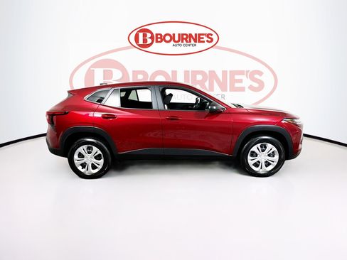 Used 2024 Chevrolet Trax LS FWD image 10