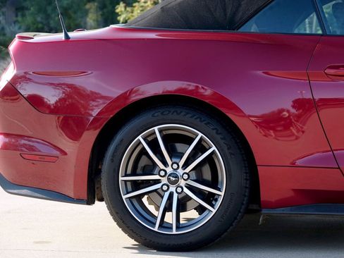 Used 2017 Ford Mustang Premium image 26