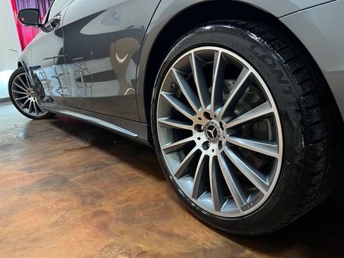 Used 2017 Mercedes-Benz S 550 Sedan image 43