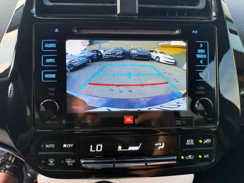 Used 2016 Toyota Prius Four Touring w/ Premium Convenience Package FWD image 22