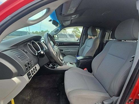 Used 2014 Toyota Tacoma 4x4 Access Cab V6 image 5