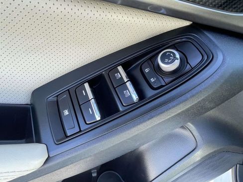 Used 2018 Subaru Impreza 2.0i Limited image 18