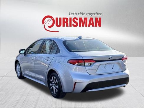 Used 2022 Toyota Corolla LE image 4