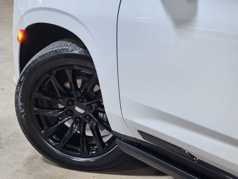 Used 2022 Cadillac Escalade ESV Sport Platinum w/ LPO, ONYX Package image 23