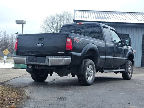 Used 2012 Ford F250 XLT w/ FX4 Off Road Pkg image 3