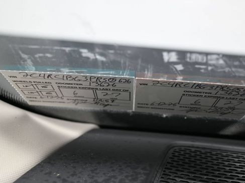 Used 2023 Chrysler Pacifica Touring-L FWD image 10