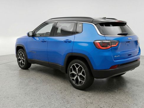 Used 2025 Jeep Compass Limited image 6