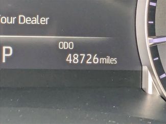 Used 2022 Toyota Highlander Platinum FWD video 3